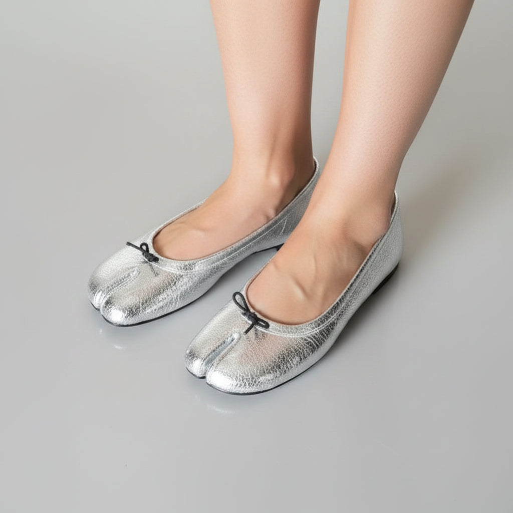 Tabi Flats Cracked Leather
